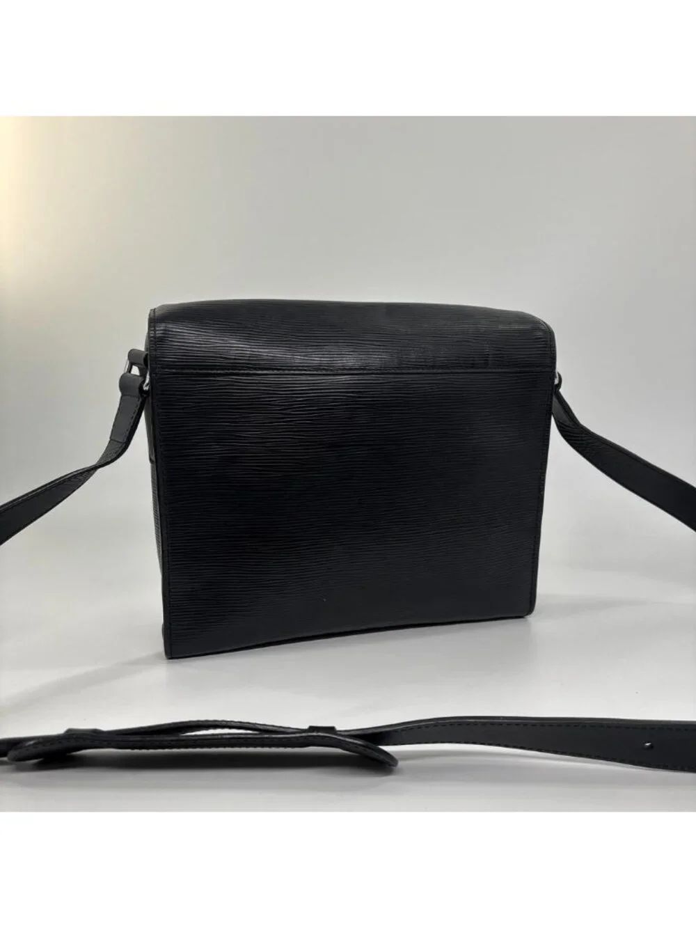 Louis Vuitton Epi Harrington Messenger PM Shoulder Bag Black